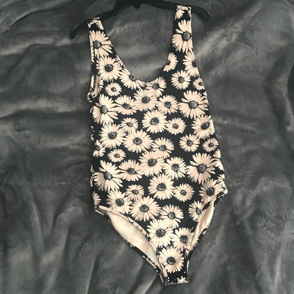Forever 21 Tops - Floral Bodysuit